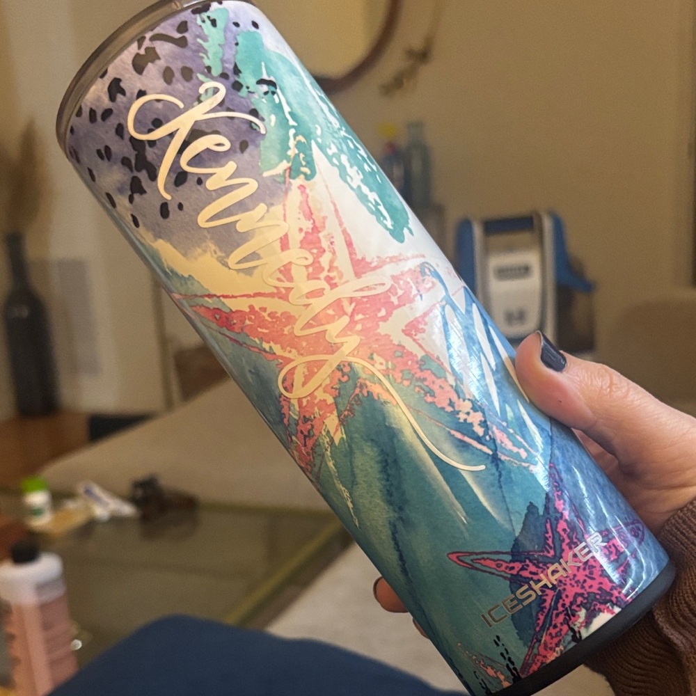 Colorful Tumbler with Starfish Design